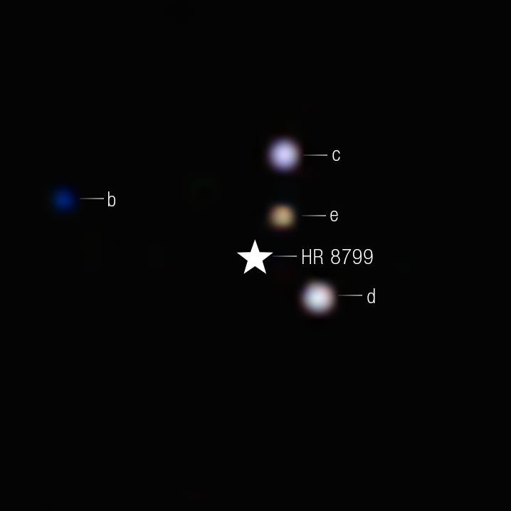 Imagen NIRCam de HR 8799 con sus cuatro planetas identificados